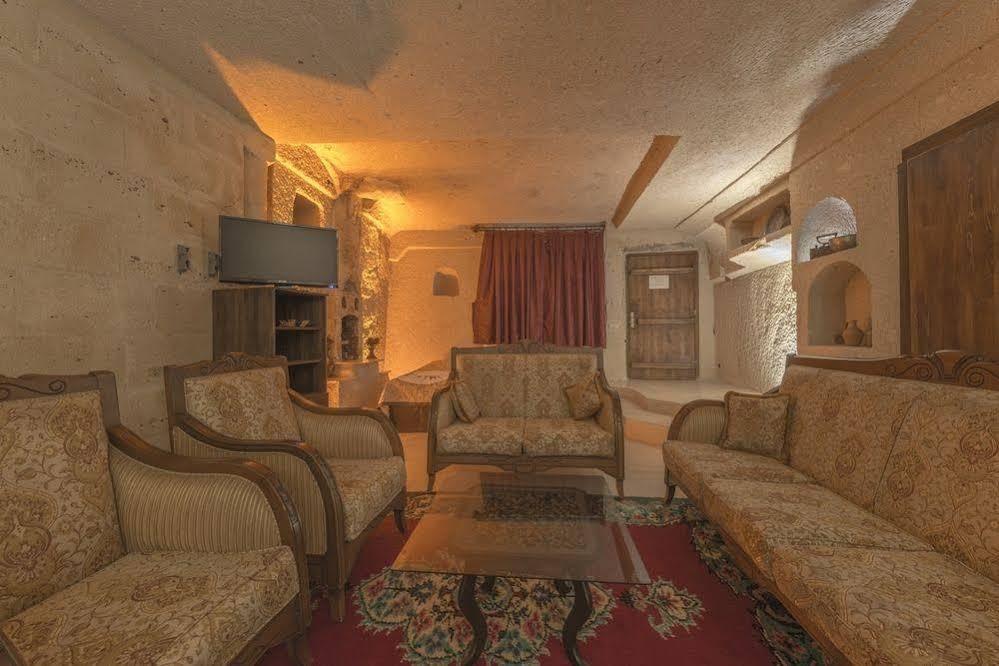Castle Cave Hotel Гьореме Екстериор снимка