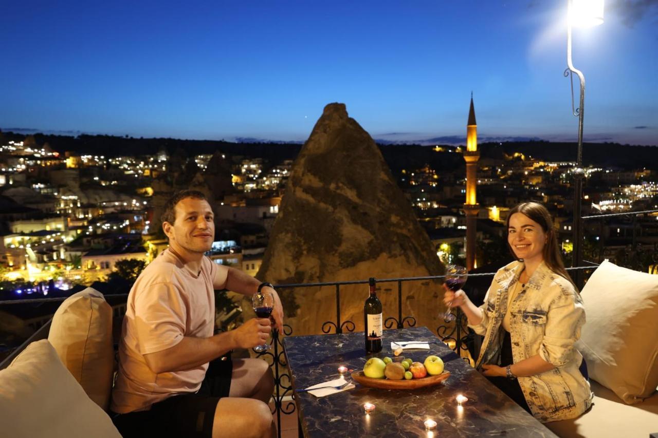 Castle Cave Hotel Гьореме Екстериор снимка