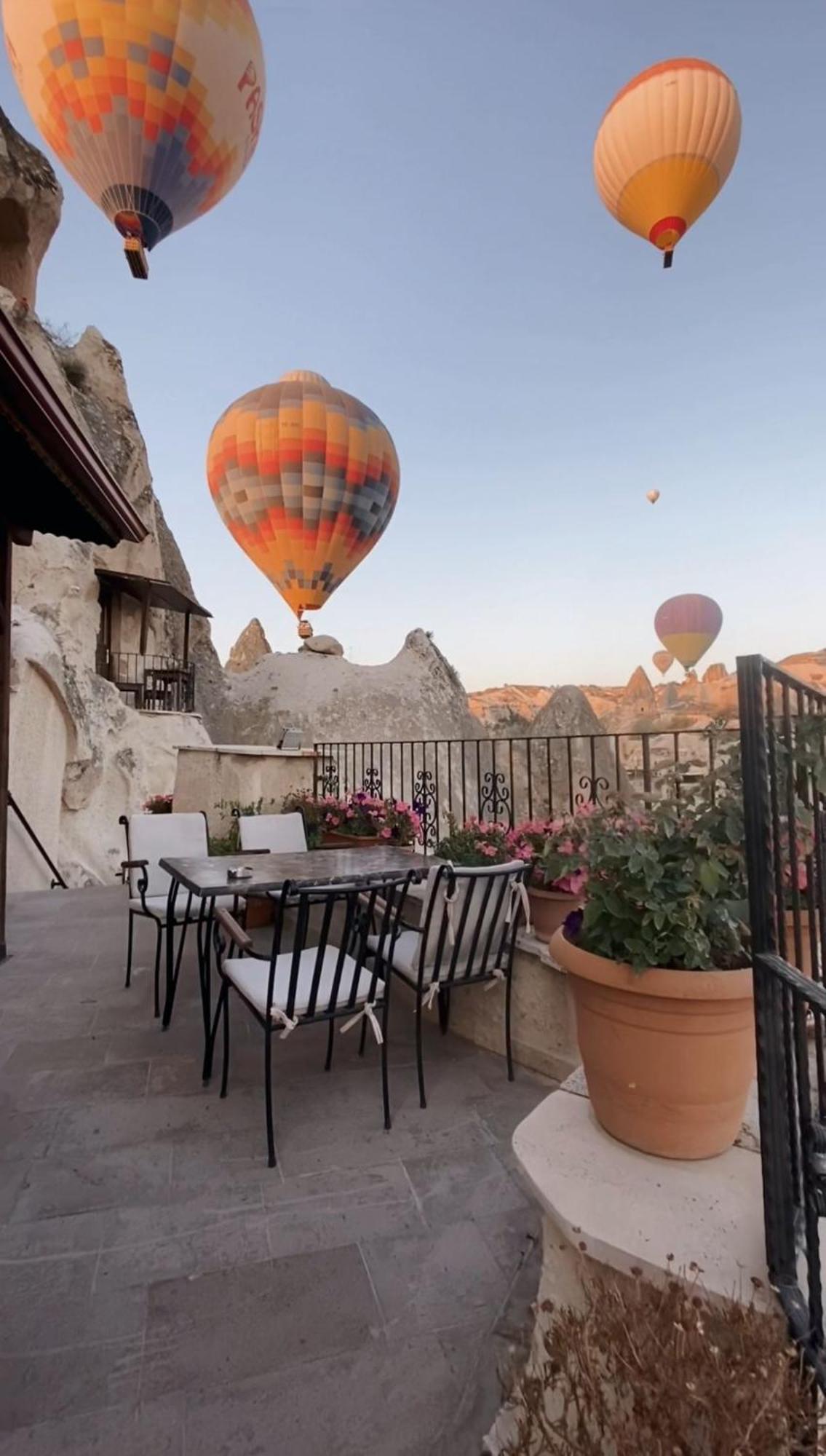 Castle Cave Hotel Гьореме Екстериор снимка