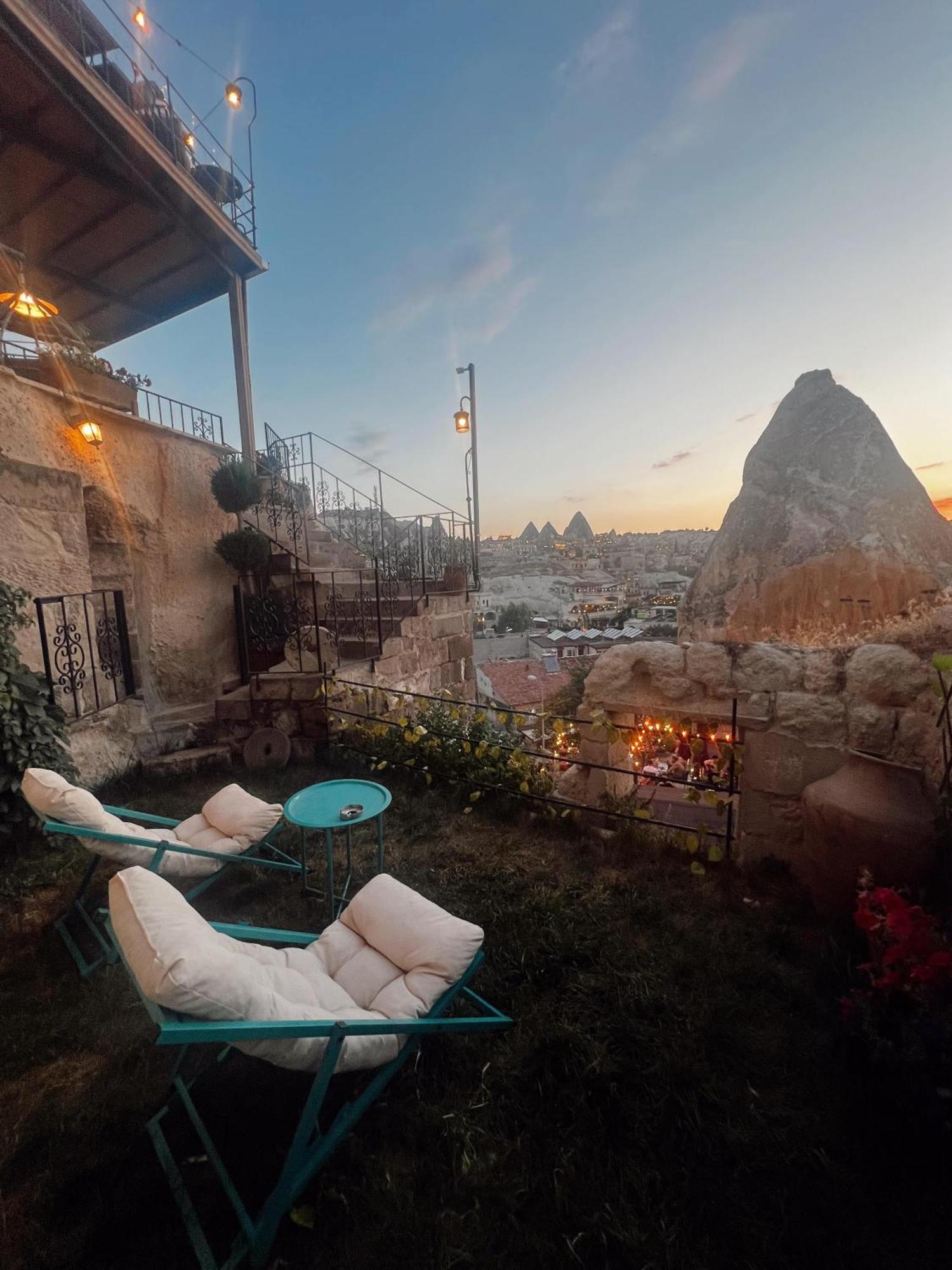 Castle Cave Hotel Гьореме Екстериор снимка
