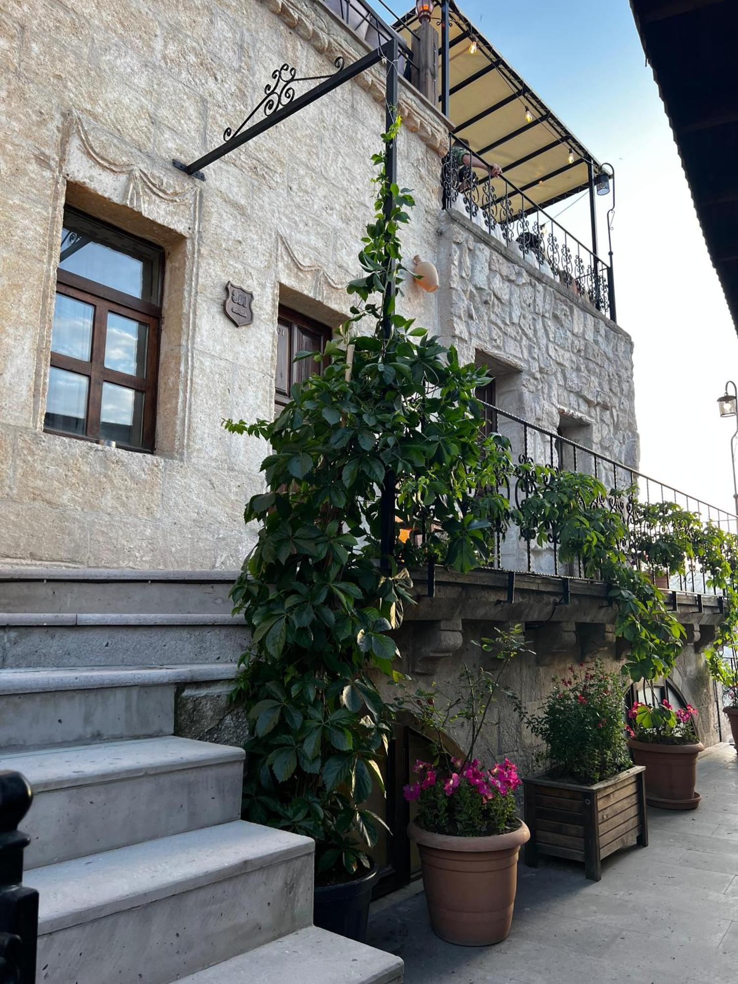 Castle Cave Hotel Гьореме Екстериор снимка