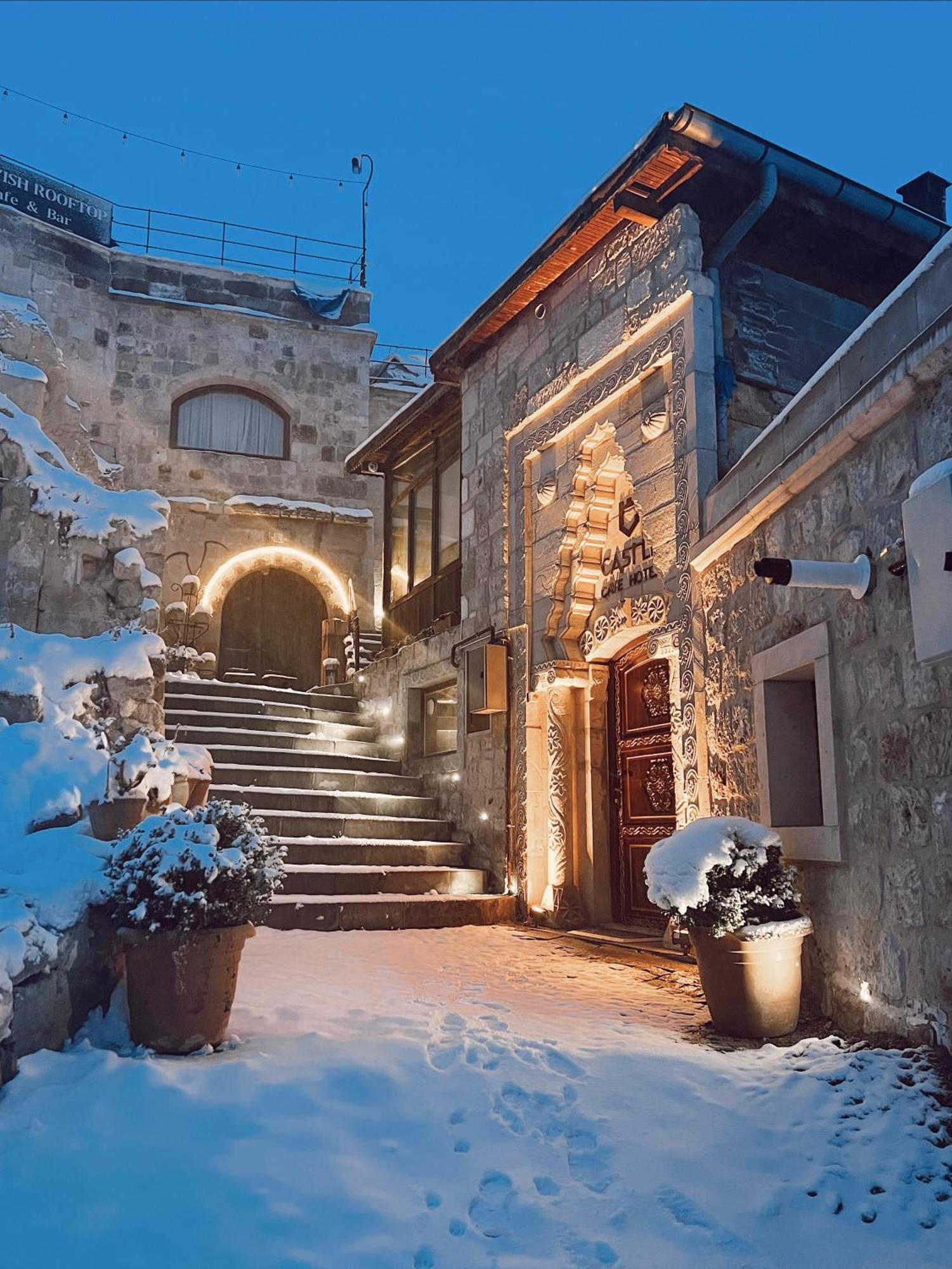 Castle Cave Hotel Гьореме Екстериор снимка
