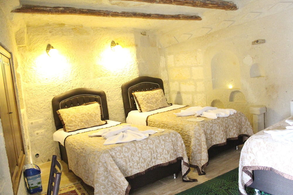 Castle Cave Hotel Гьореме Екстериор снимка