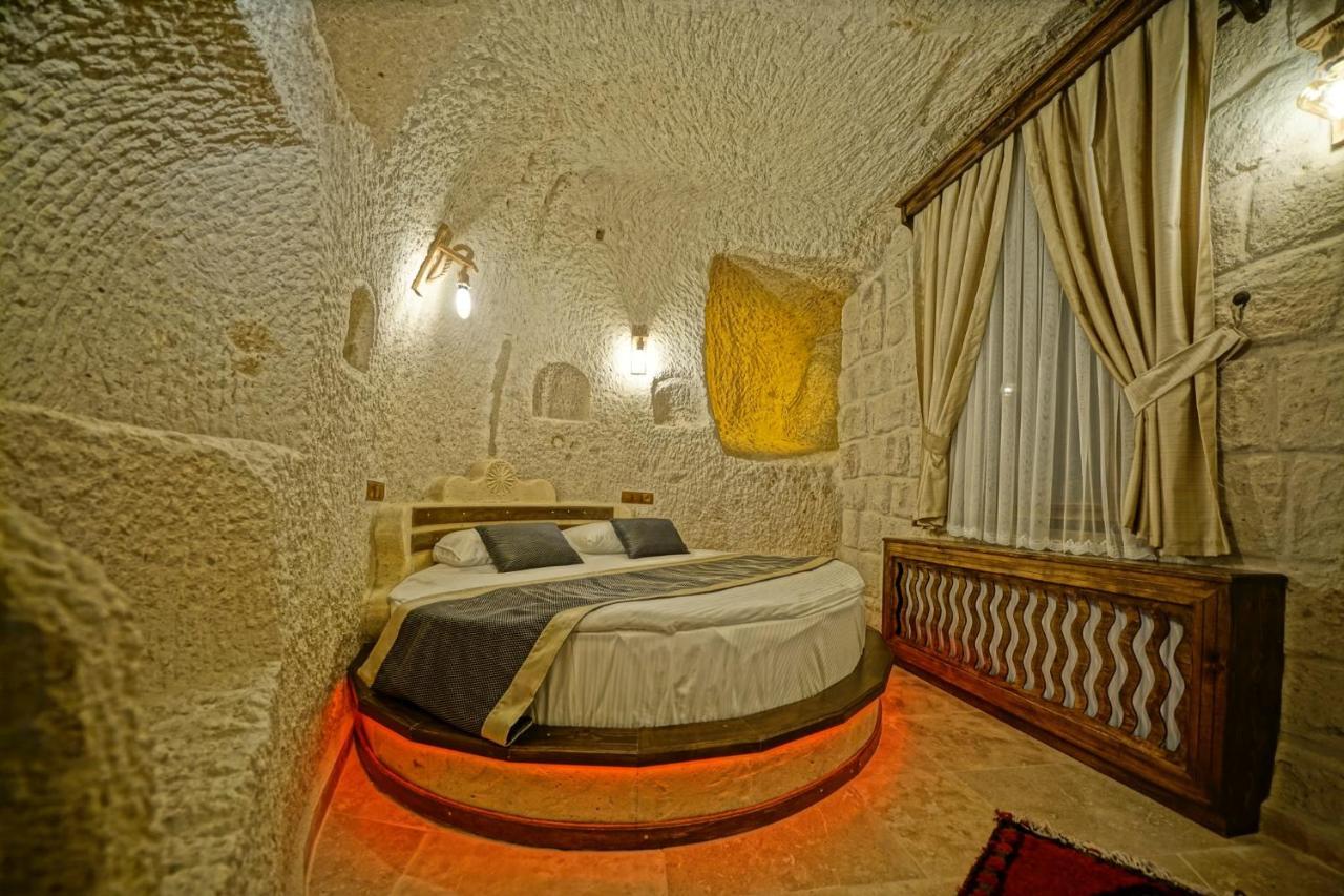Castle Cave Hotel Гьореме Екстериор снимка