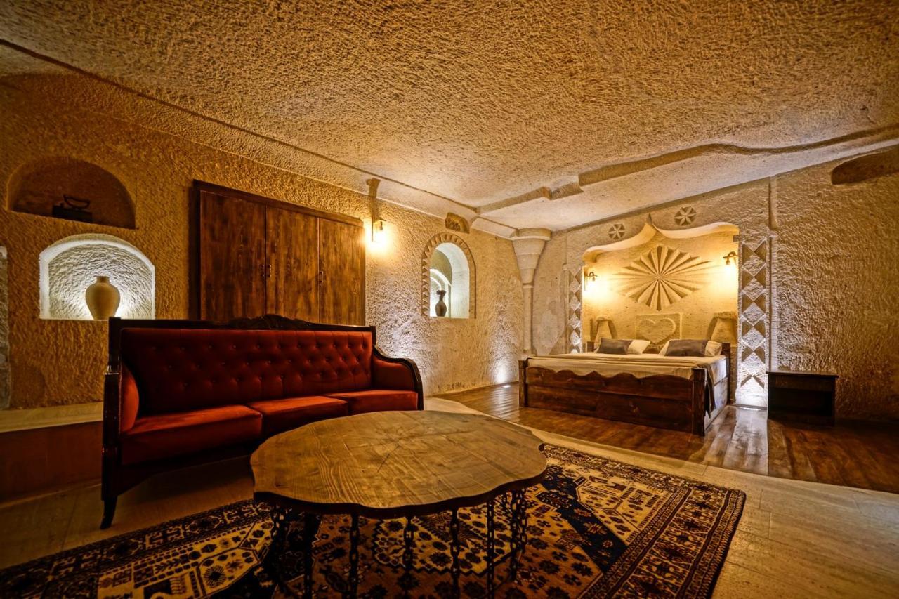 Castle Cave Hotel Гьореме Екстериор снимка